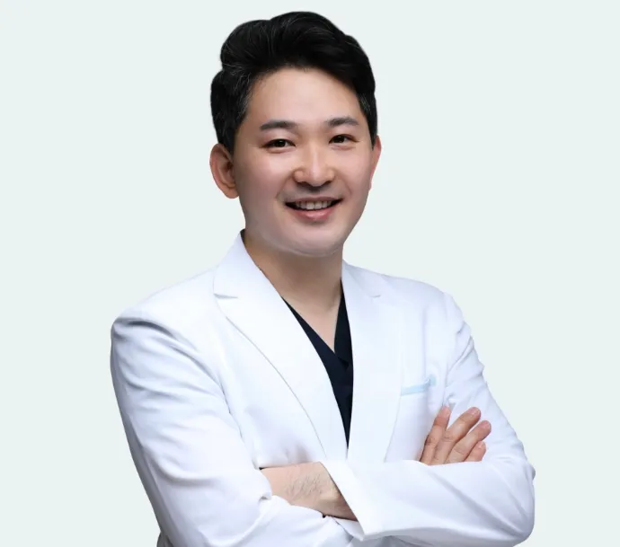 약물이 들어있는 고급 유리병